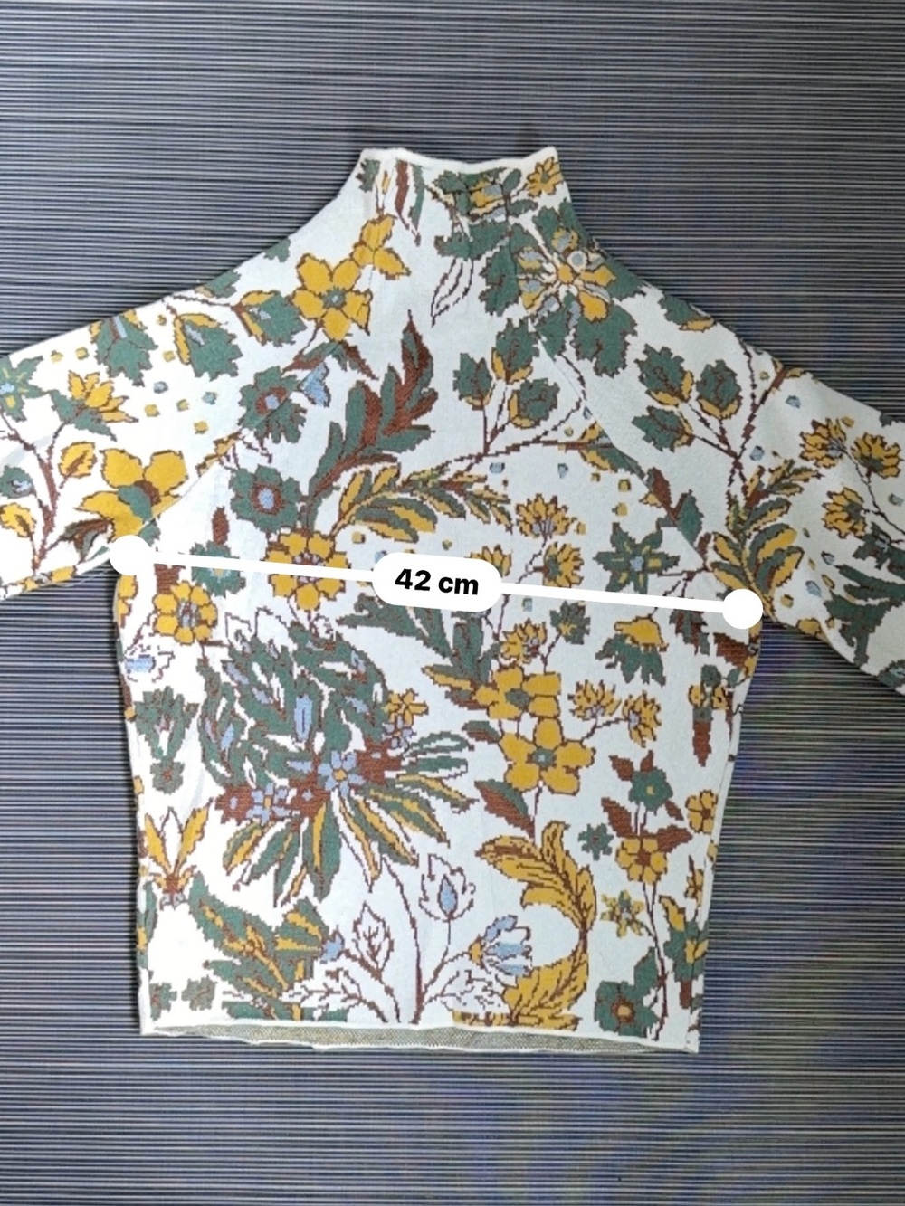 *never worn* Anthropologie sweater (size XS) - Picture 10 of 10